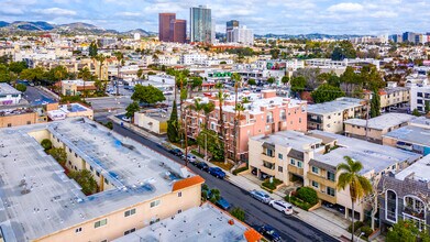 1522 S Saltair Ave in Los Angeles, CA - Foto de edificio - Building Photo