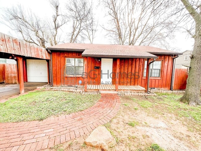 2212 Doris Ave in Del City, OK - Building Photo - Building Photo