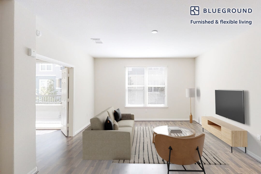 1099 Admiral Ct in San Bruno, CA - Building Photo