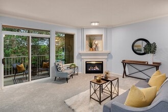 25235 SE Klahanie Blvd in Issaquah, WA - Building Photo - Building Photo