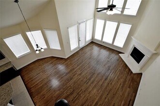 1031 River Rock Way in Carrollton, TX - Building Photo - Building Photo