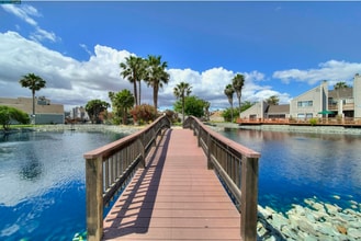 2007 Sand Point Rd in Discovery Bay, CA - Foto de edificio - Building Photo