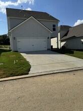 329 Canonbury Dr in Lebanon, TN - Building Photo - Building Photo