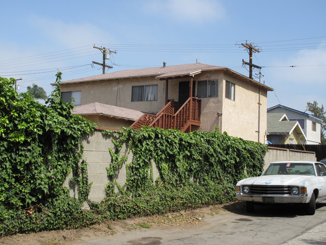 2355 Torrance Blvd in Torrance, CA - Foto de edificio - Building Photo