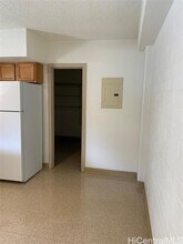 2428 Koa Ave in Honolulu, HI - Building Photo - Building Photo