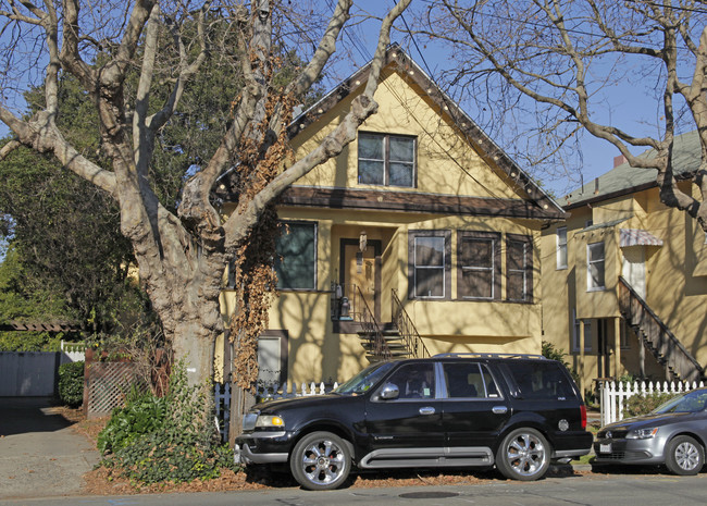 935 Central Ave in Alameda, CA - Building Photo - Building Photo