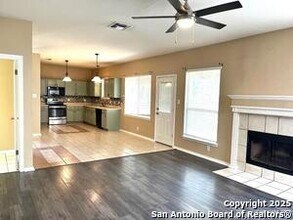1148 Berry Creek Dr in Schertz, TX - Building Photo - Building Photo