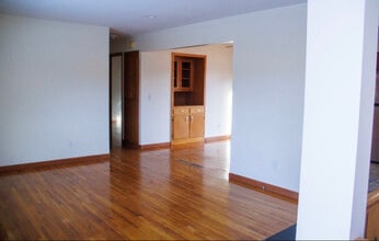 1932 Carnelian Ln in Eagan, MN - Foto de edificio - Building Photo