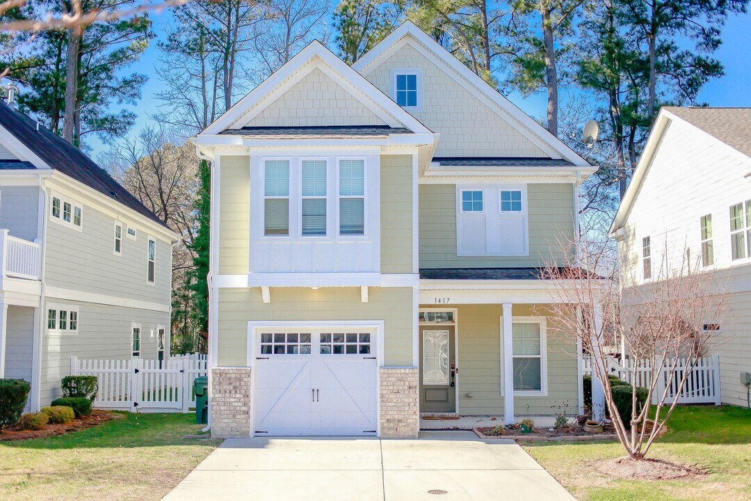 1417 Oyster Shell Ln in Virginia Beach, VA - Building Photo