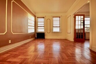 50 Reservoir Ave in Jersey City, NJ - Building Photo - Building Photo