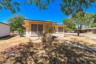 1002 S San Jose Dr in Abilene, TX - Building Photo - Building Photo