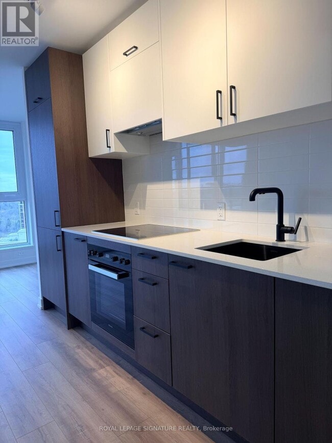 1 Quarrington Lane in Toronto, ON - Building Photo - Building Photo