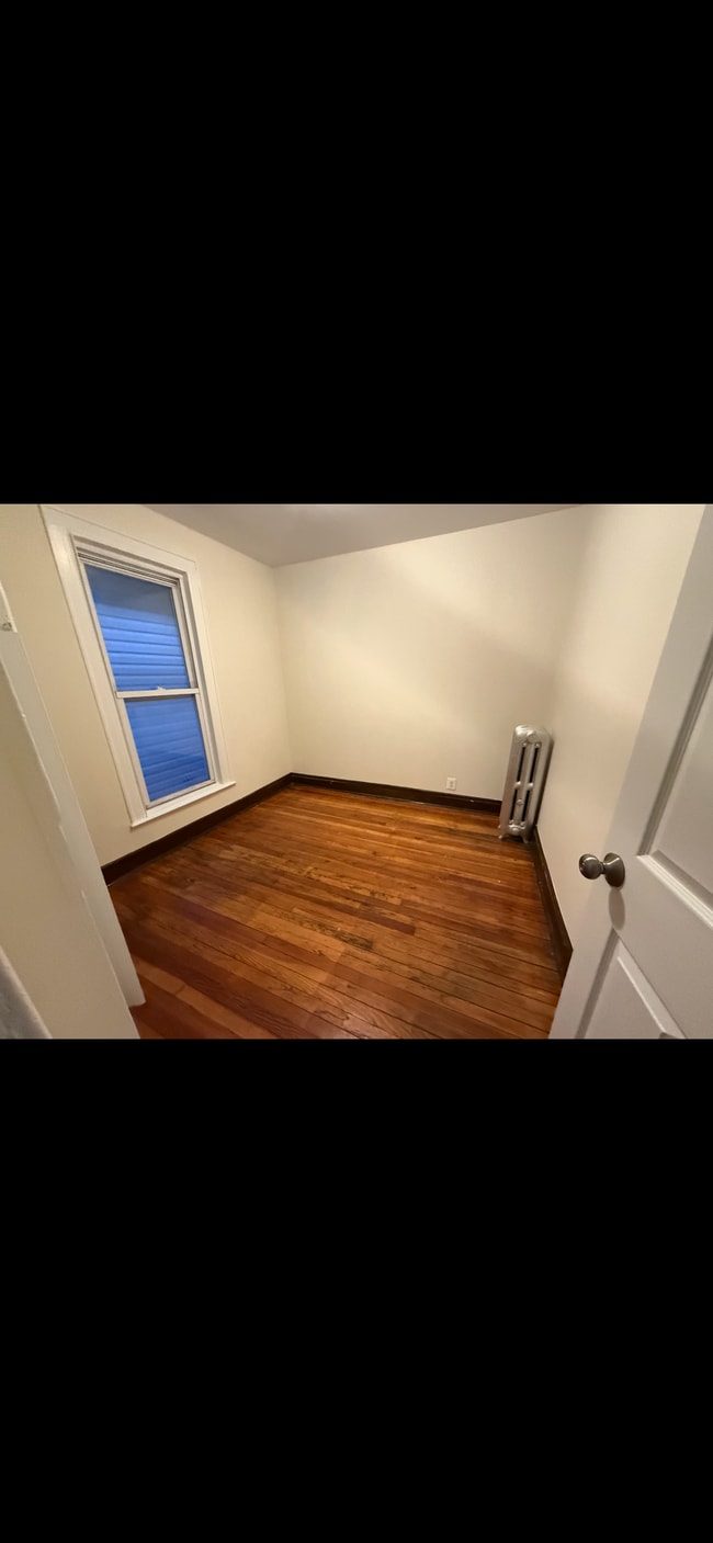 1898 Schenectady Ave, Unit 2nd Floor in Brooklyn, NY - Foto de edificio - Building Photo