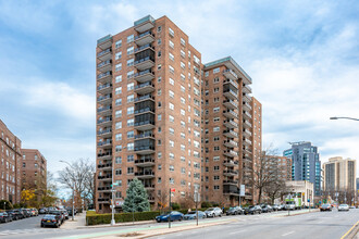 The Continental in Forest Hills, NY - Building Photo - Building Photo