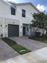 939 NW 3rd Ter in Pompano Beach, FL - Building Photo - Building Photo
