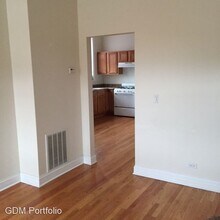 1856 W Chicago Ave in Chicago, IL - Building Photo - Building Photo