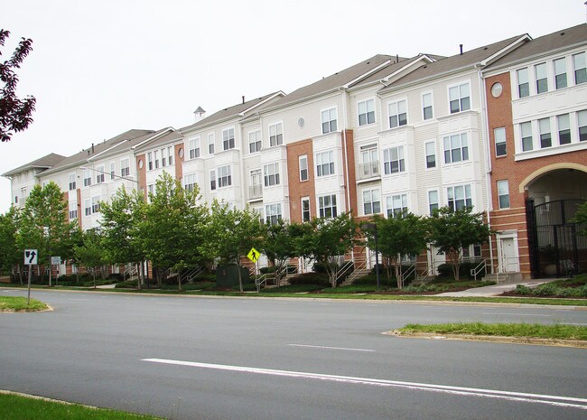 Marquis At Vienna Station in Vienna, VA - Building Photo - Building Photo