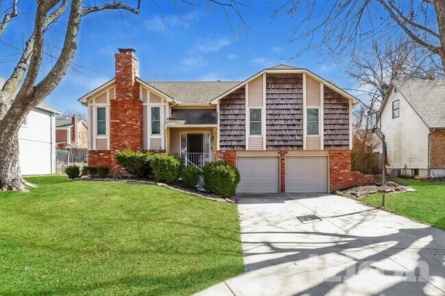 property at 13945 S Summertree Ln