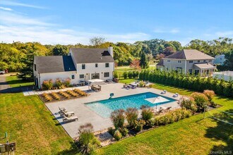 805 Kayleighs Ct in East Marion, NY - Building Photo - Building Photo