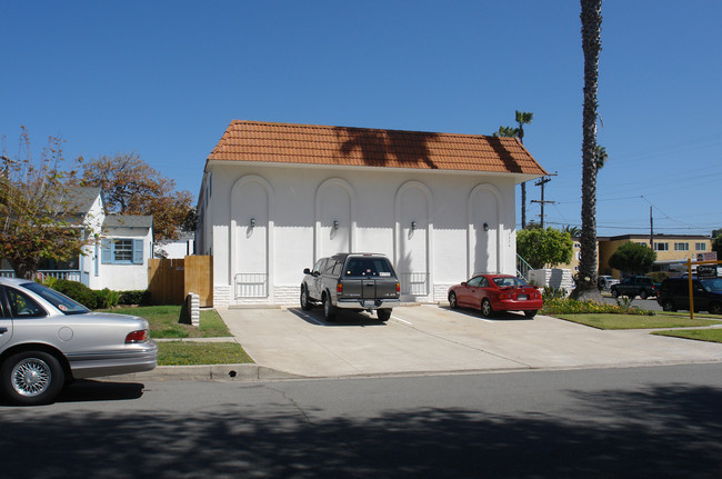 1376 Oliver Ave in San Diego, CA - Building Photo - Building Photo