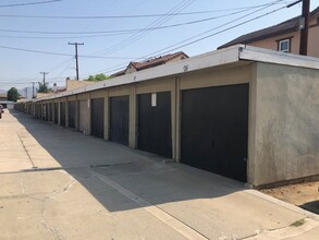 1506 Holly Way in Pomona, CA - Building Photo - Building Photo