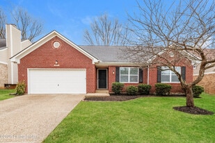 5011 Cronin Dr in Louisville, KY - Building Photo