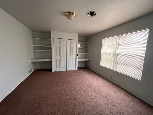 601 Barnett Dr in Roswell, NM - Building Photo - Building Photo