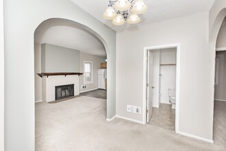 344 6th Ave S in Fargo, ND - Foto de edificio - Building Photo