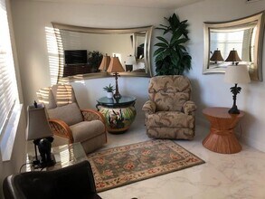 1131 SE 4th St in Boynton Beach, FL - Building Photo - Building Photo