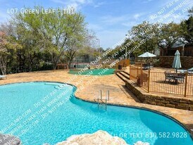 407 Green Leaf in Horseshoe Bay, TX - Building Photo
