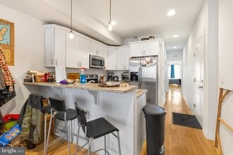 2426 Frankford Ave-Unit -2 in Philadelphia, PA - Building Photo - Building Photo