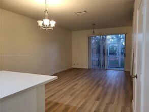 1990 Madeira Dr in Weston, FL - Building Photo - Building Photo