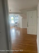 420 Warren St in Hudson, NY - Building Photo - Building Photo