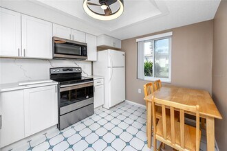 209 Cypress Ct in Oldsmar, FL - Building Photo - Building Photo