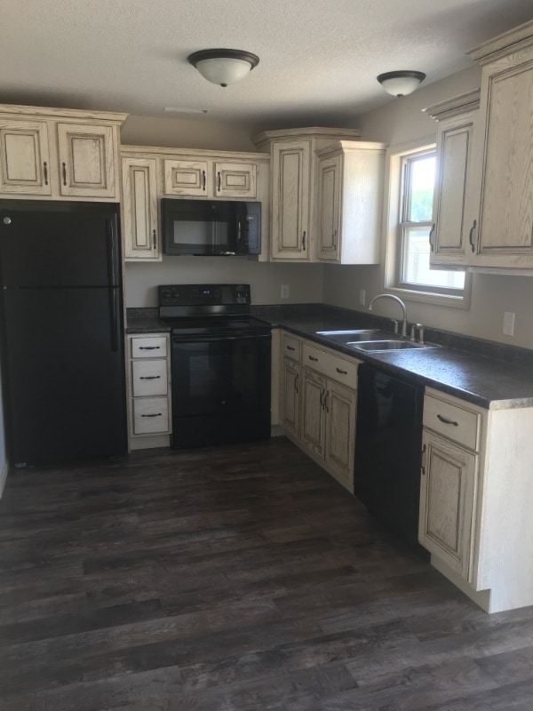 property at 256 E Outer Rd