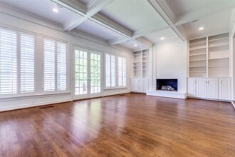 3201 Saint Johns Dr in Dallas, TX - Building Photo - Building Photo