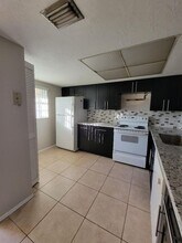 104 Palm Beach Trace Dr in Royal Palm Beach, FL - Building Photo - Building Photo