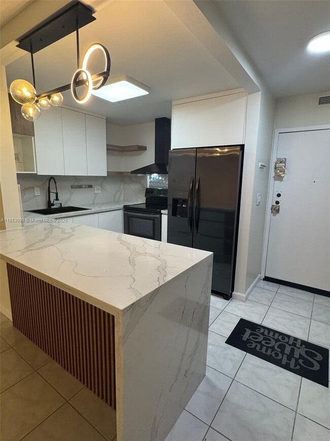 property at 1465 NE 123rd St