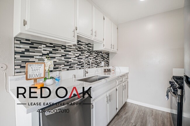 307 Avocado St in Costa Mesa, CA - Building Photo - Building Photo