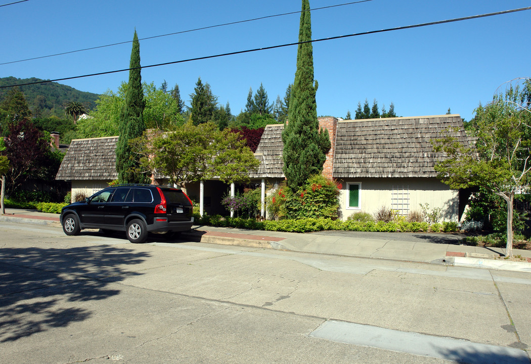 105 Massol in Los Gatos, CA - Building Photo