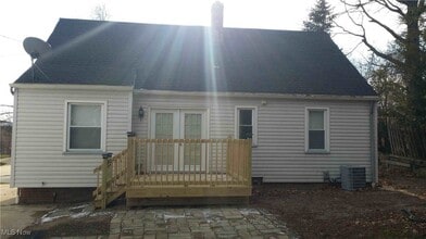 5785 Andover Blvd in Garfield Heights, OH - Foto de edificio - Building Photo