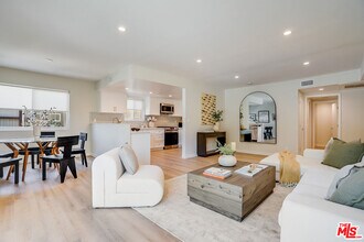 1470 Rexford Dr in Los Angeles, CA - Building Photo - Building Photo