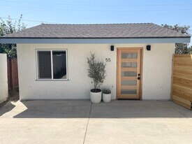 53 Lemon Dr in Camarillo, CA - Building Photo