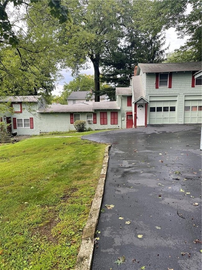 203 Rockland Rd in Pearl River, NY - Building Photo - Building Photo