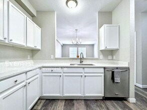 9758 Laredo St. in Commerce City, CO - Building Photo - Building Photo