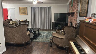 5406 Fair Forest Dr, Unit #2 in Houston, TX - Building Photo - Building Photo