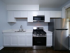 5351 S Laflin St, Unit 2 in Chicago, IL - Foto de edificio - Building Photo
