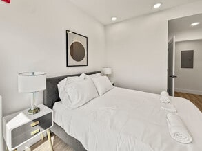 2400 E Huntingdon St in Philadelphia, PA - Building Photo - Building Photo