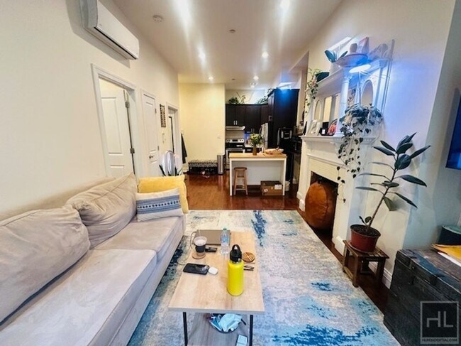 208 W 138th St-Unit -5 in New York, NY - Building Photo - Building Photo