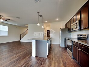 927 Tan Tara Trl in Jacksonville, FL - Building Photo - Building Photo